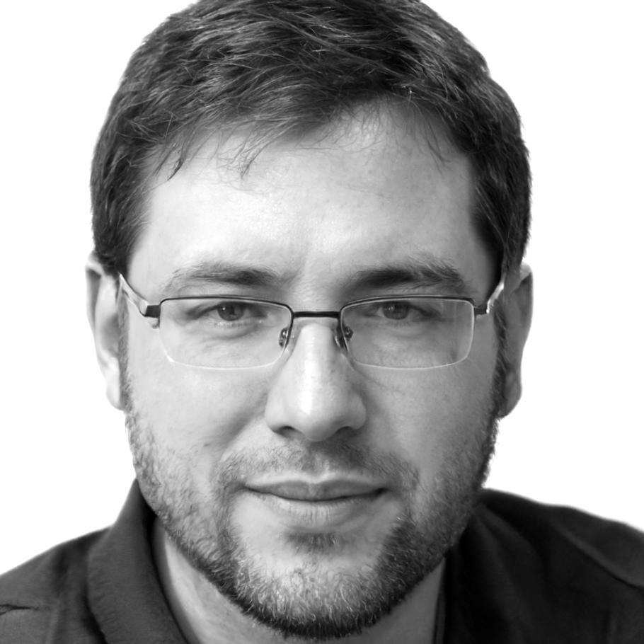 Retrato de João Pereira, Controller Financeiro